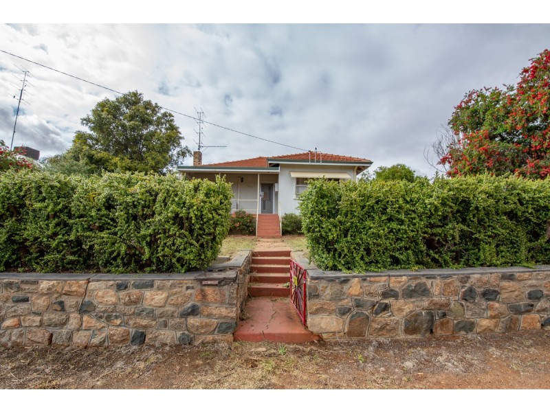 227 Duke Street, Northam WA 6401