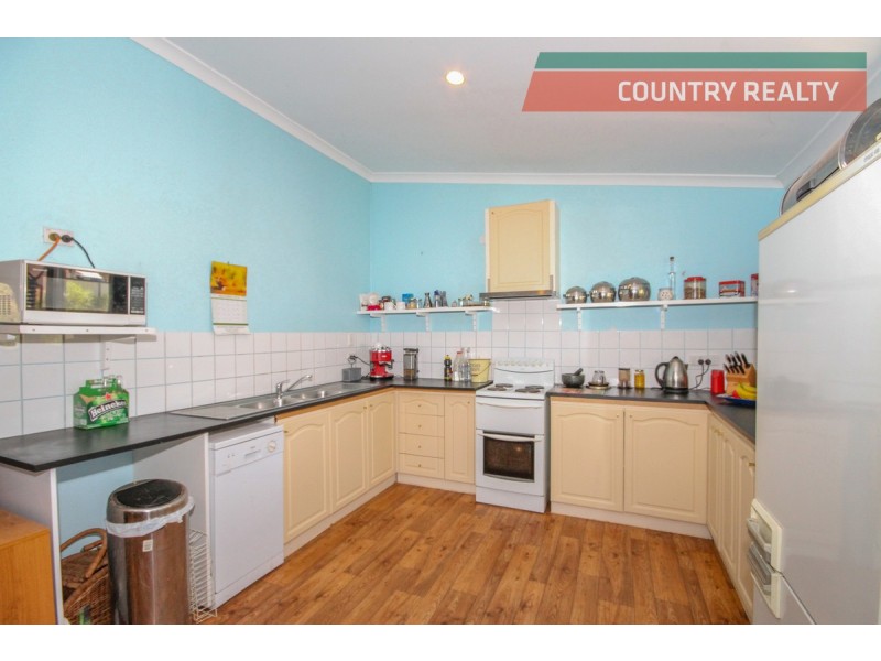 21 Railway Terrace, Goomalling WA 6460