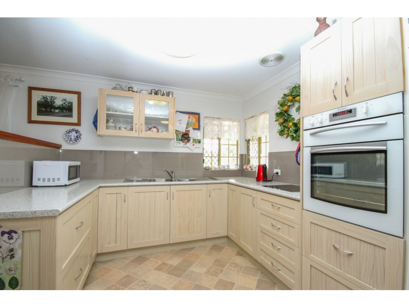 25 Clinton Street, Toodyay WA 6566