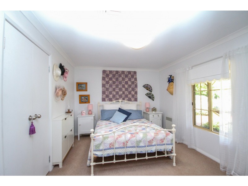 25 Clinton Street, Toodyay WA 6566