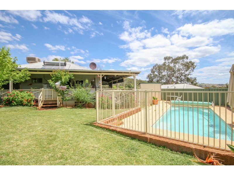 25 Clinton Street, Toodyay WA 6566
