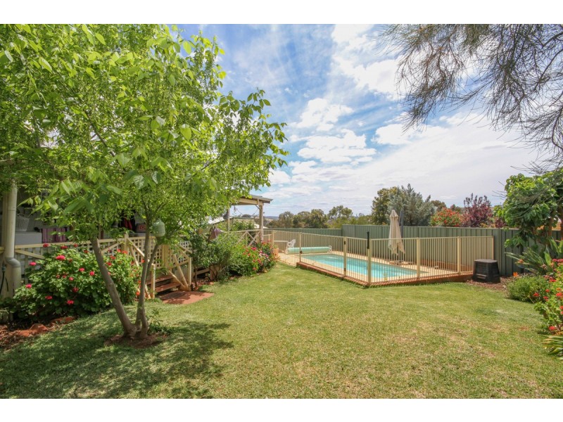 25 Clinton Street, Toodyay WA 6566
