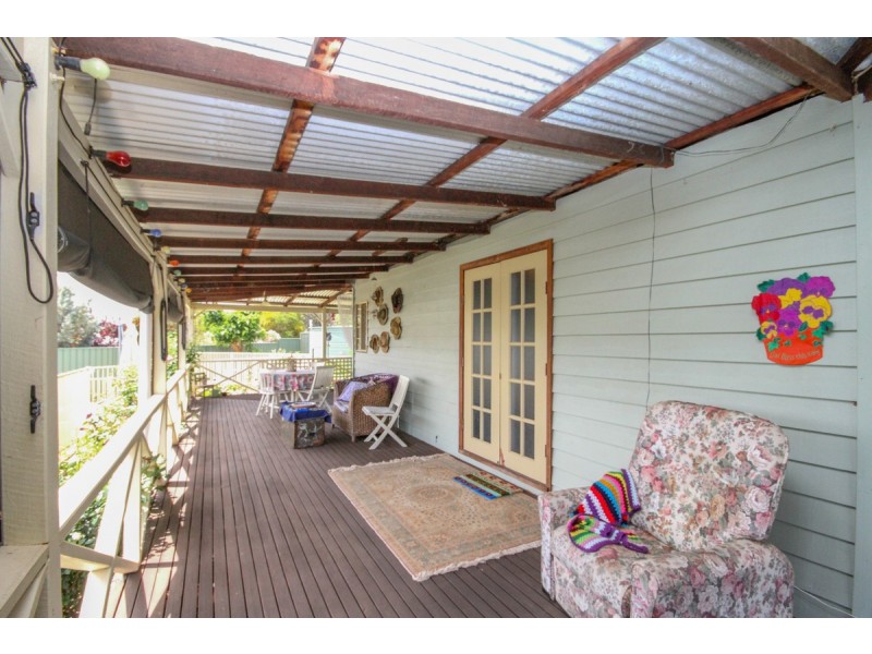 25 Clinton Street, Toodyay WA 6566