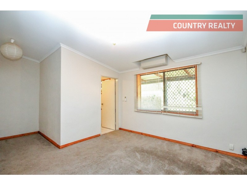 6 Osnaburg Road, York WA 6302
