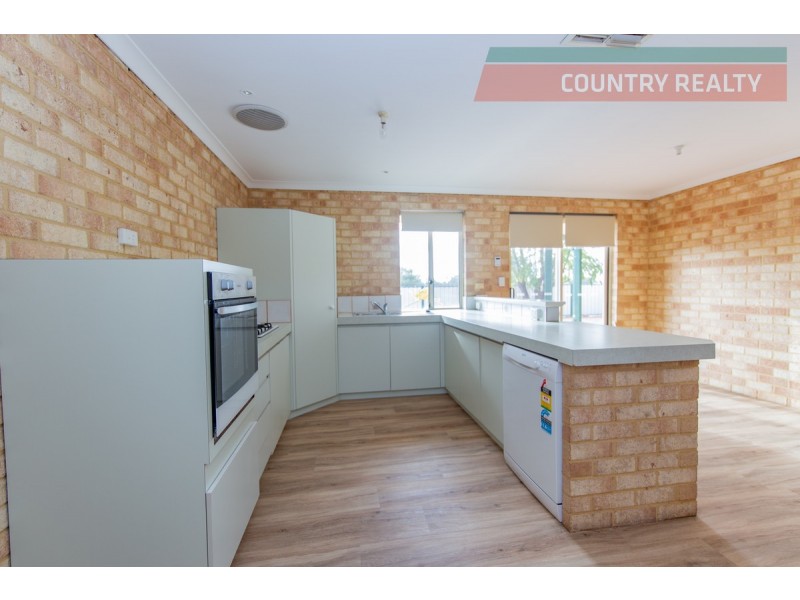 1 Solomon Close, Northam WA 6401