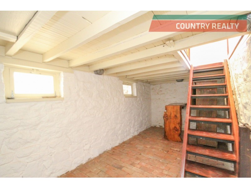 22 & 24 Redmile Road, York WA 6302