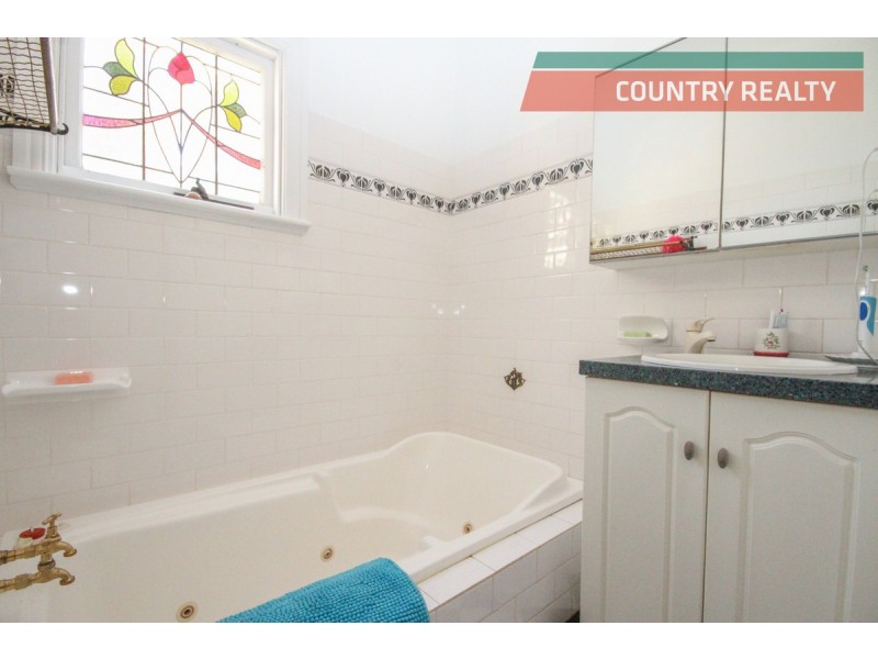 80 Herbert Road, York WA 6302