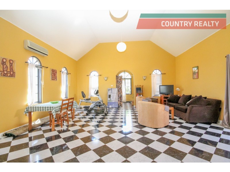 80 Herbert Road, York WA 6302