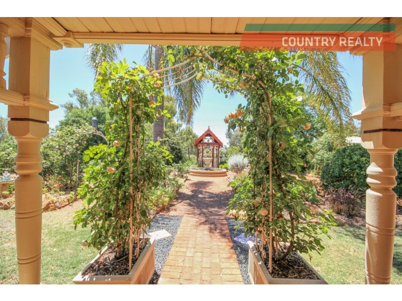 80 Herbert Road, York WA 6302