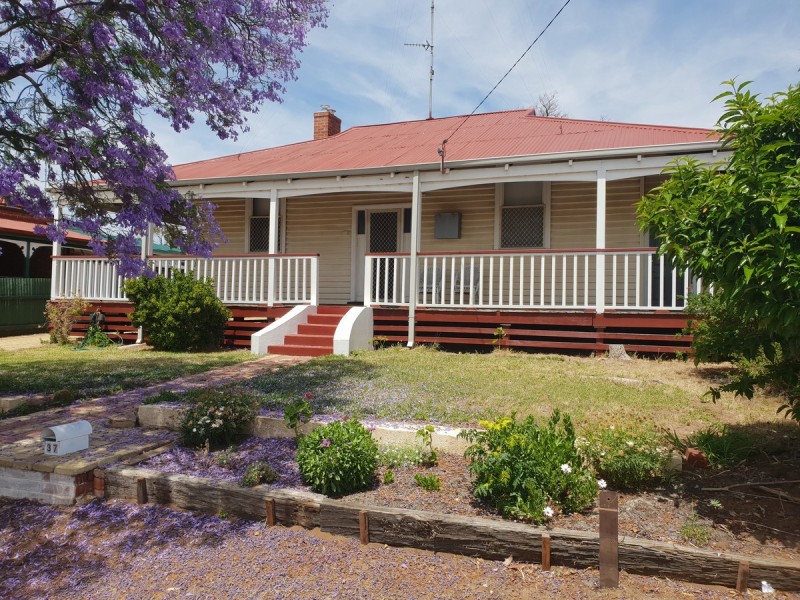 37 Hampton Street,, Northam WA 6401