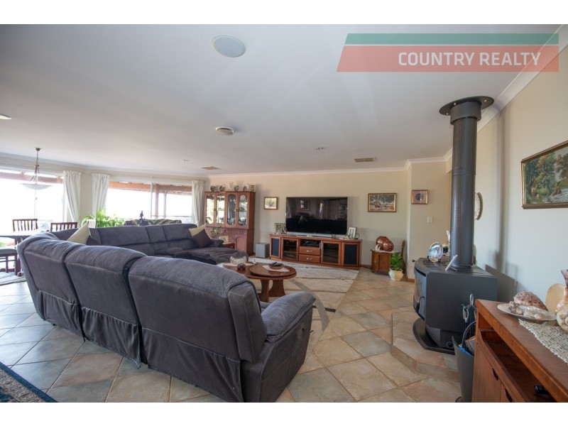 194 Timber Creek Crescent, Coondle, Toodyay WA 6566