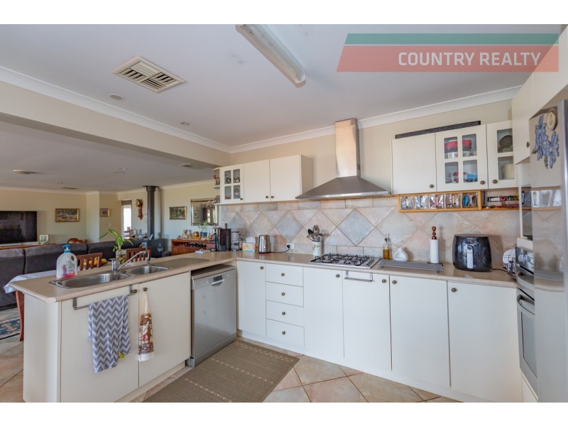 194 Timber Creek Crescent, Coondle, Toodyay WA 6566