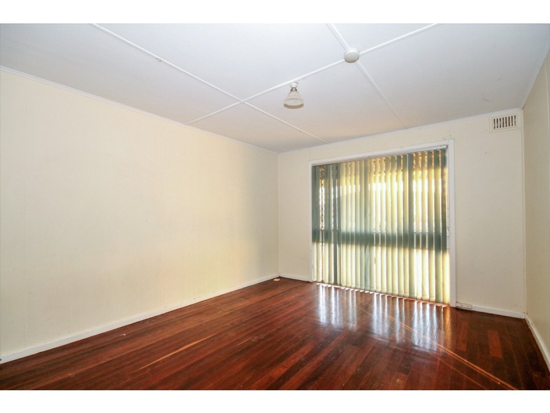 42 Cowan Road, York WA 6302