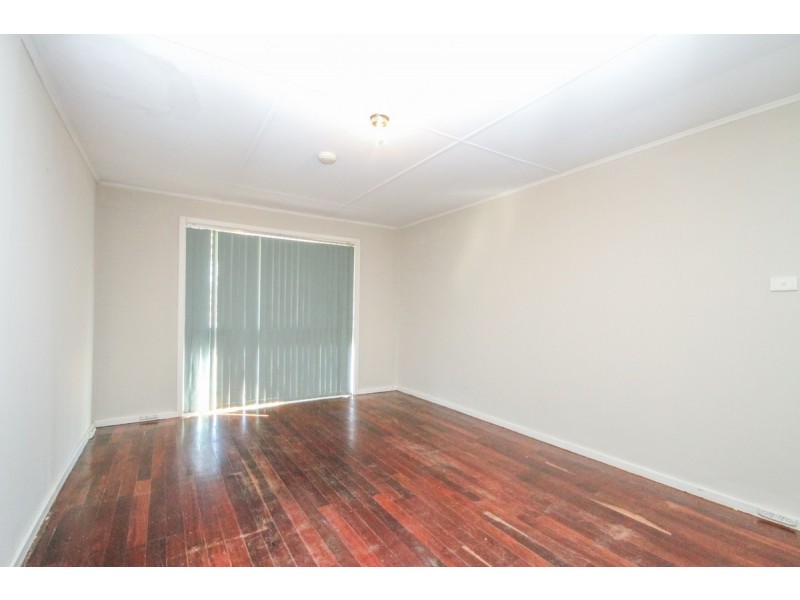 42 Cowan Road, York WA 6302