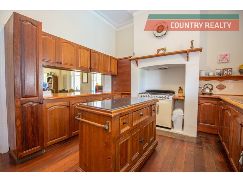 193 Ulster Road, York WA 6302