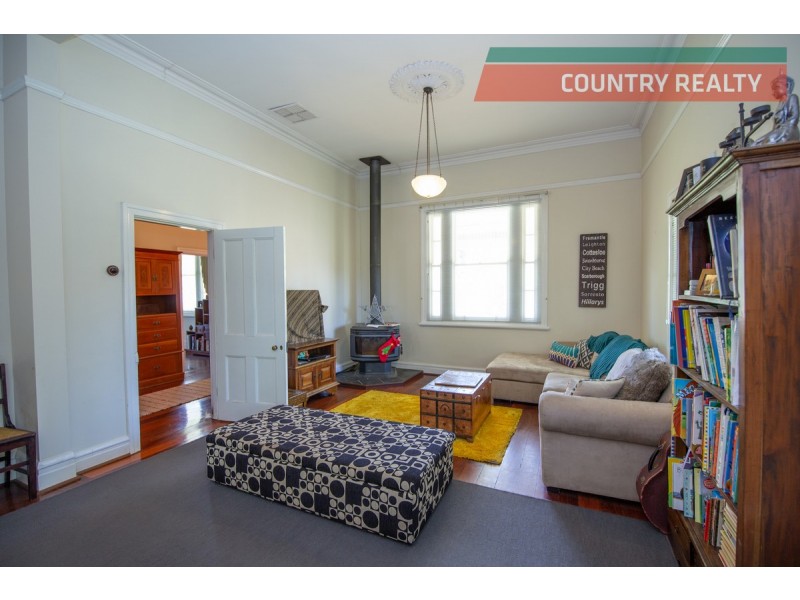 193 Ulster Road, York WA 6302