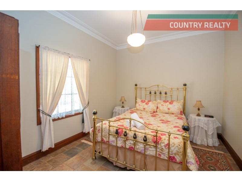 193 Ulster Road, York WA 6302