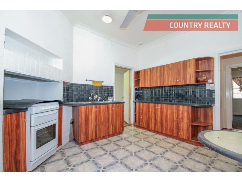 28 Forrest Street, Northam WA 6401
