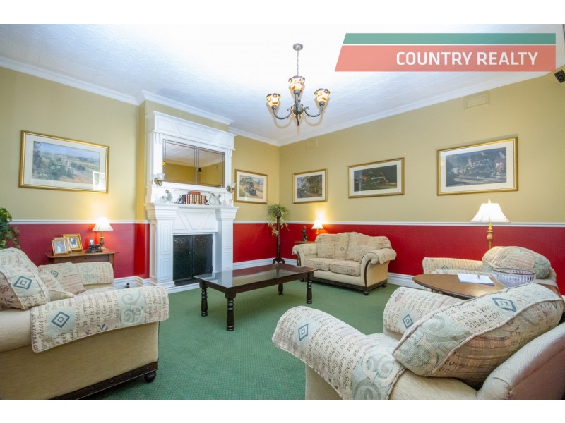 87 Avon Terrace, York WA 6302