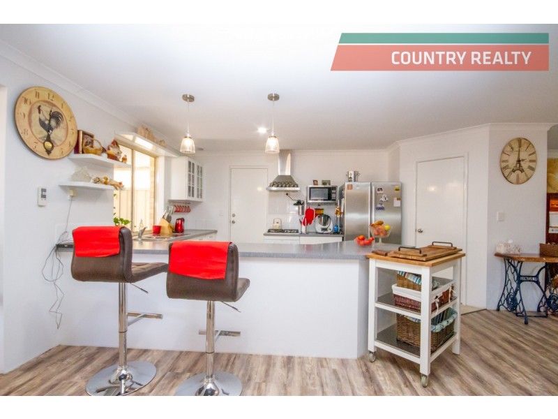 112 Throssell Street, Northam WA 6401