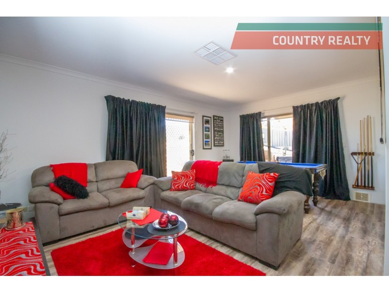 112 Throssell Street, Northam WA 6401