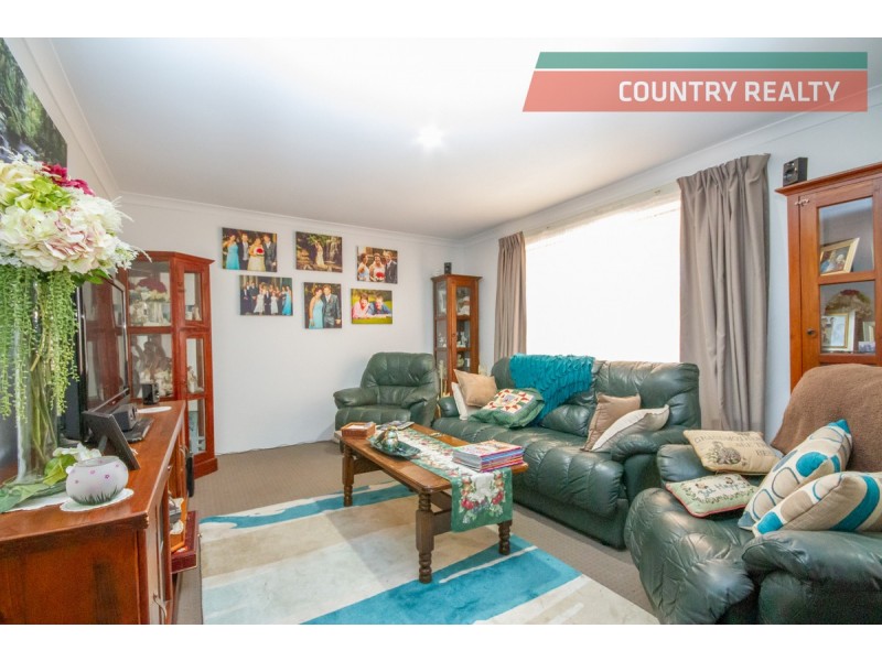 112 Throssell Street, Northam WA 6401