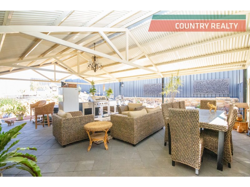 112 Throssell Street, Northam WA 6401