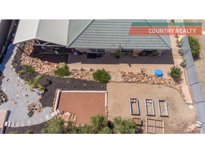 112 Throssell Street, Northam WA 6401