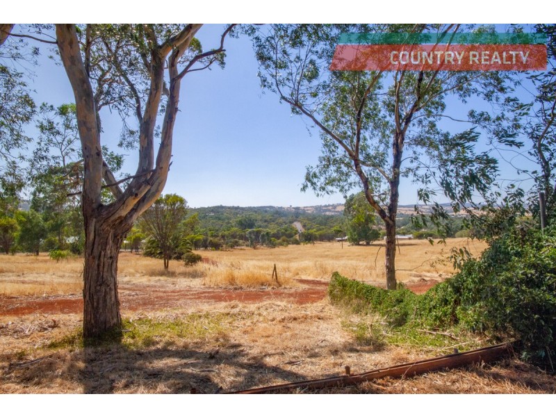527 Julimar Road, Toodyay WA 6566