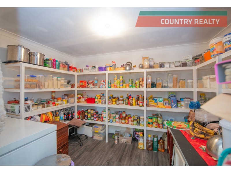 4 Tenth Road, York WA 6302