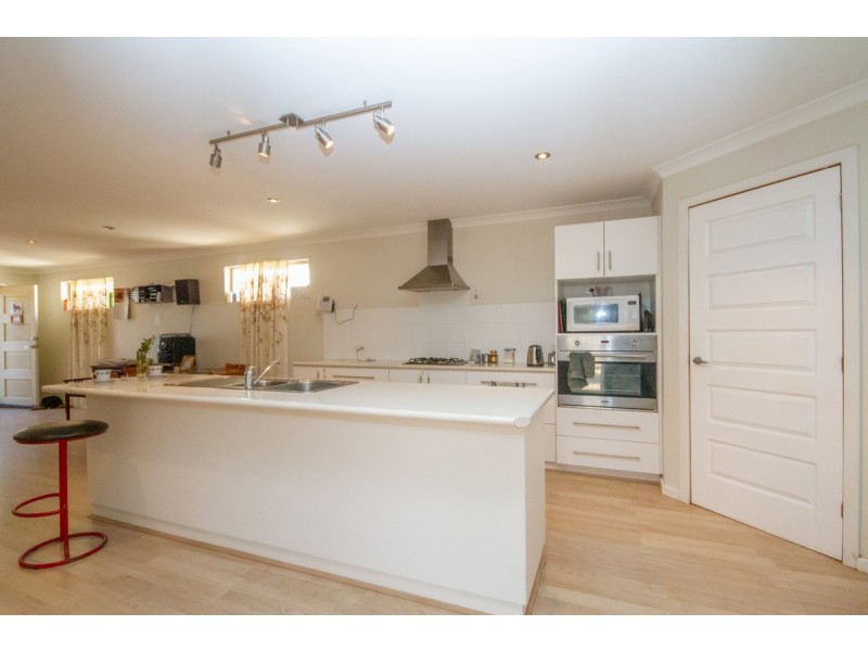 4673 Great Eastern Highway, Bakers Hill WA 6562