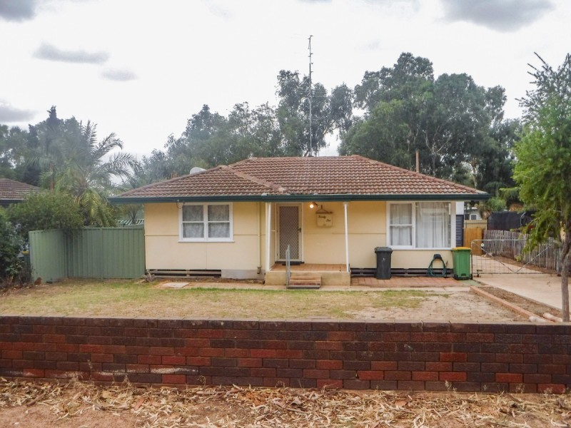 21 Fernie Street, Northam WA 6401