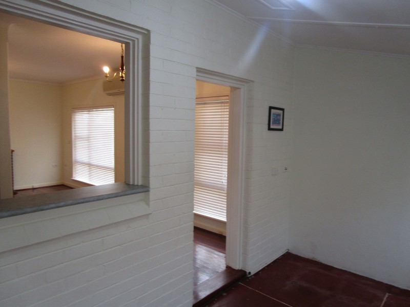 28 Robinson Street, Northam WA 6401