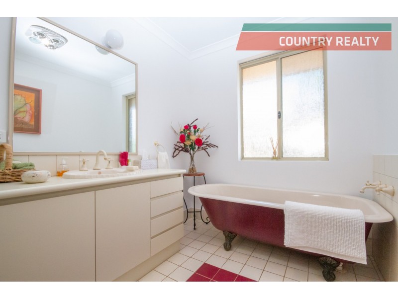 115 Herbert Road, York WA 6302