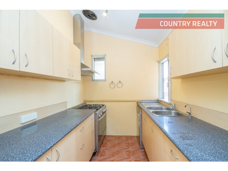 94 Burlong Road, Northam WA 6401