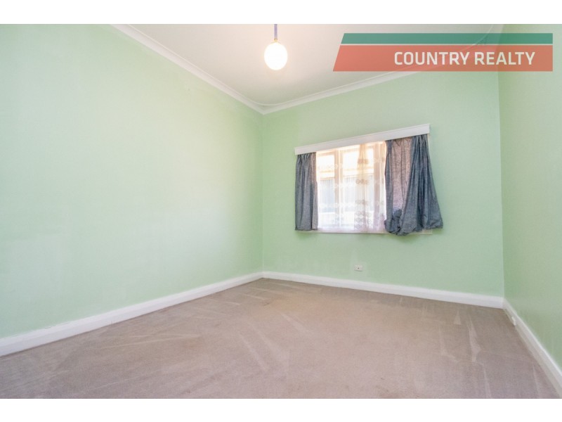 94 Burlong Road, Northam WA 6401