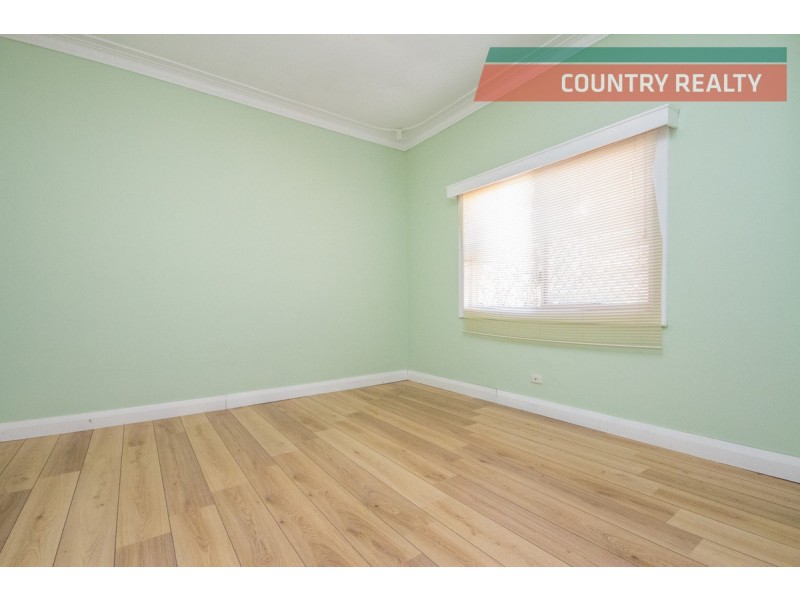 94 Burlong Road, Northam WA 6401