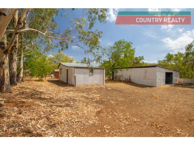 94 Burlong Road, Northam WA 6401