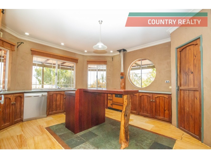 26 Steere Road, York WA 6302