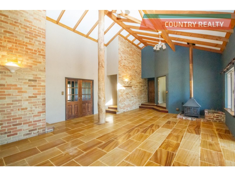 26 Steere Road, York WA 6302