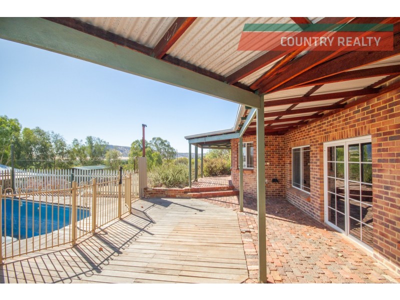 26 Steere Road, York WA 6302