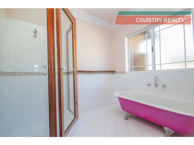 26 Steere Road, York WA 6302