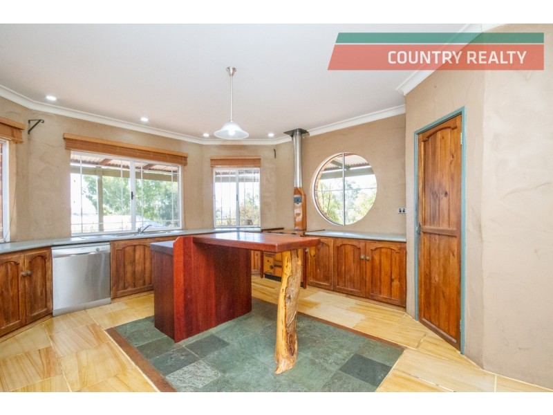 26 Steere Road, York WA 6302