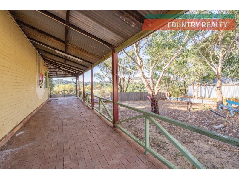 42 Harper Road, Toodyay WA 6566