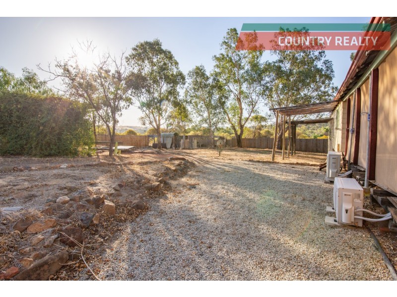 42 Harper Road, Toodyay WA 6566