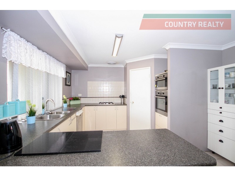 35 Langford Road, York WA 6302