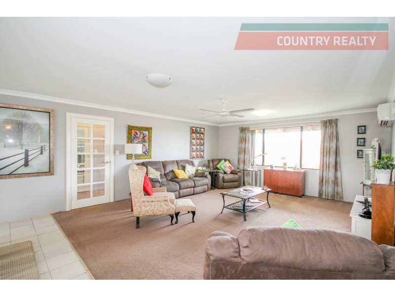 35 Langford Road, York WA 6302