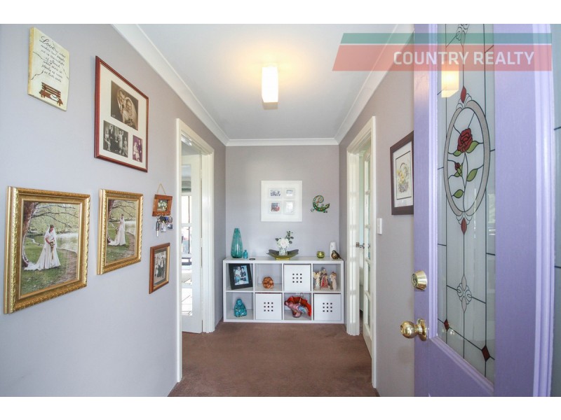 35 Langford Road, York WA 6302