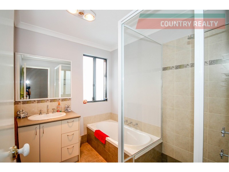 35 Langford Road, York WA 6302