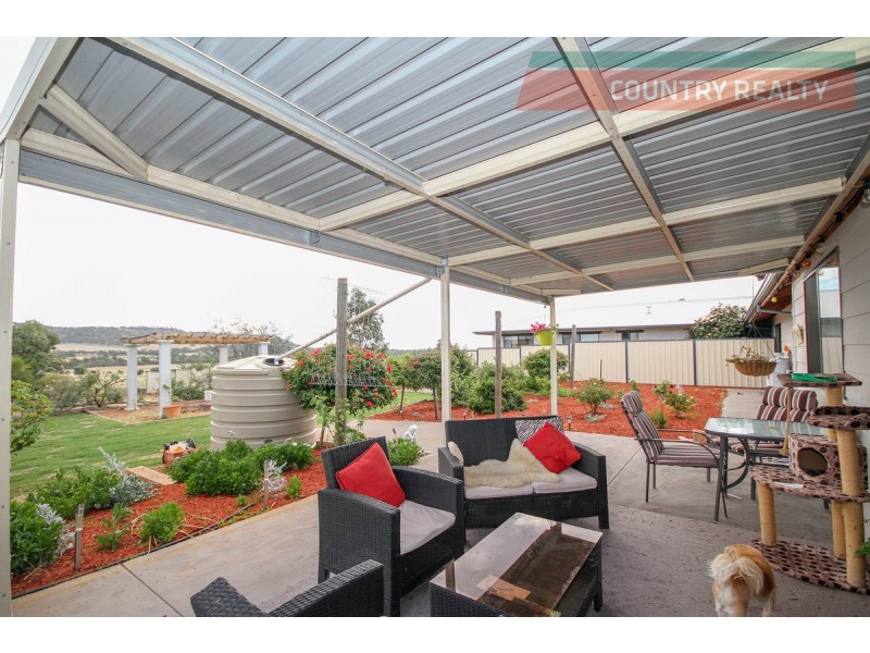 35 Langford Road, York WA 6302